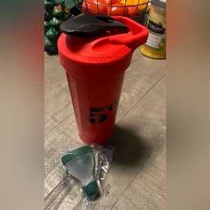 💥New 5% Shaker bottle and Protein Togo container💥